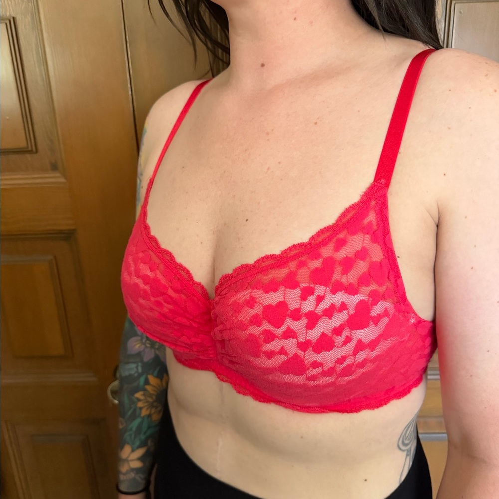 Victoria's Secret Red Lace Underwire Bra